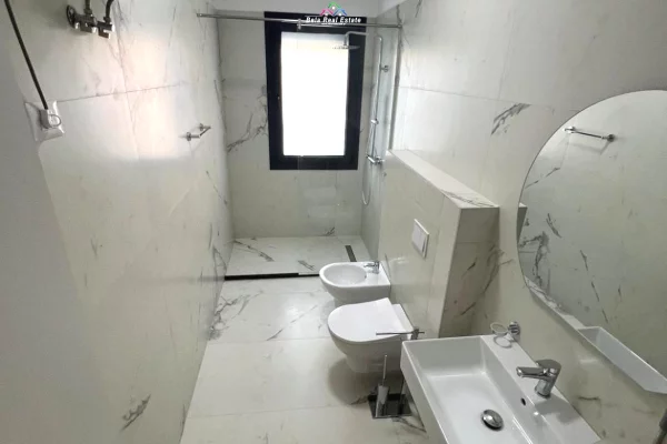 Shtepi me qera Apartament ne Tirane, 2+1, Mobilimi E mobiluar, Pagesa 1,500  Euro.