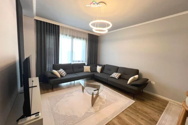Shtepi me qera Apartament ne Tirane, 2+1, Mobilimi E mobiluar, Pagesa 1,500  Euro.