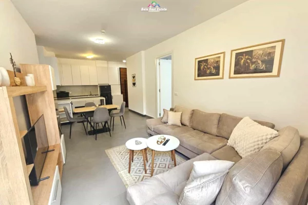 Shtepi me qera Apartament ne Tirane, 2+1, Mobilimi E mobiluar, Pagesa 1,200  Euro.