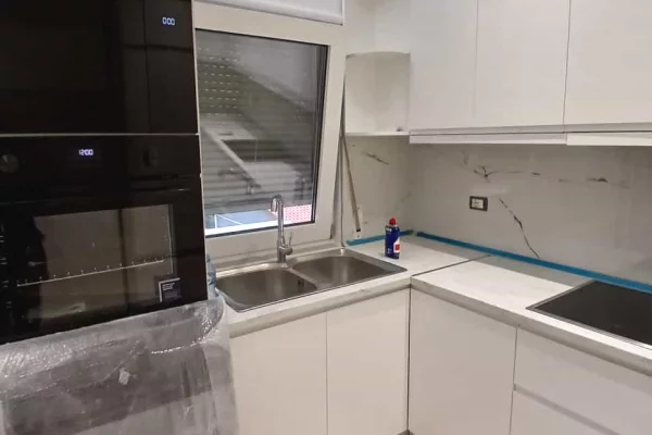 Shtepi me qera Apartament ne Tirane, 2+1, Mobilimi E mobiluar, Pagesa 100,000  Leke.