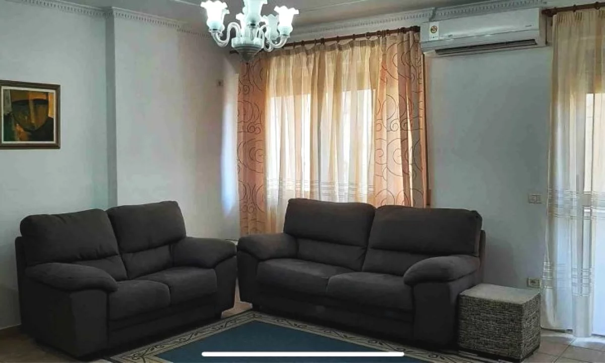 Shtepi me qera Apartament ne Tirane, 1+1, Mobilimi E mobiluar, Pagesa 600  Euro.