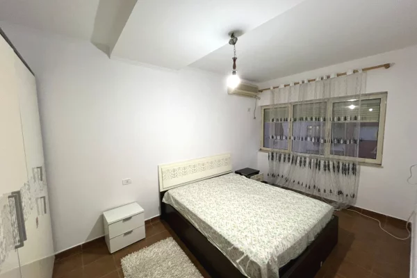 Shtepi me qera Apartament ne Tirane, 1+1, Mobilimi E mobiluar, Pagesa 410  Euro.