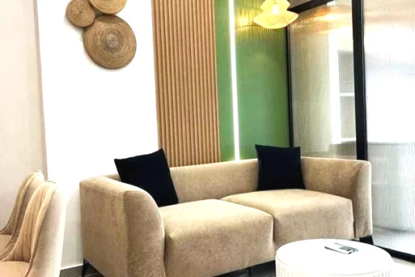 Shtepi me qera 2+1 ne Tirane - 830 Euro