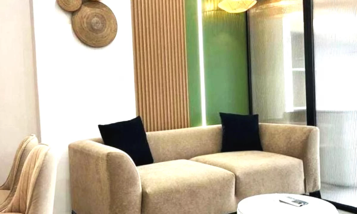 Shtepi me qera Apartament ne Tirane, 2+1, Mobilimi E mobiluar, Pagesa 830  Euro.