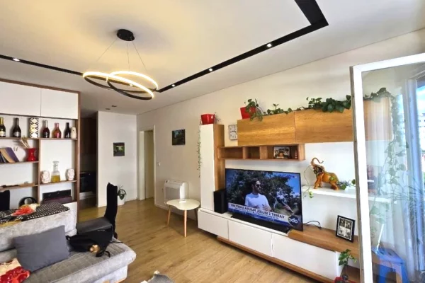 Shtepi ne shitje 2+1 ne Tirane - 295,000 Euro