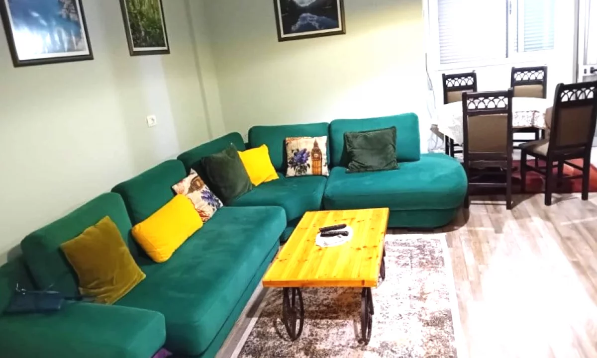 Shtepi me qera Apartament ne Tirane, 1+1, Mobilimi E mobiluar, Pagesa 600  Euro.