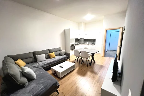 Shtepi me qera 1+1 ne Tirane - 750 Euro