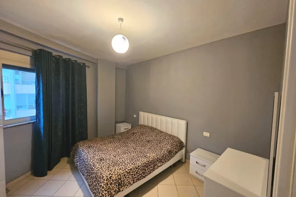 Shtepi me qera Apartament ne Tirane, 1+1, Mobilimi E mobiluar, Pagesa 550  Euro.