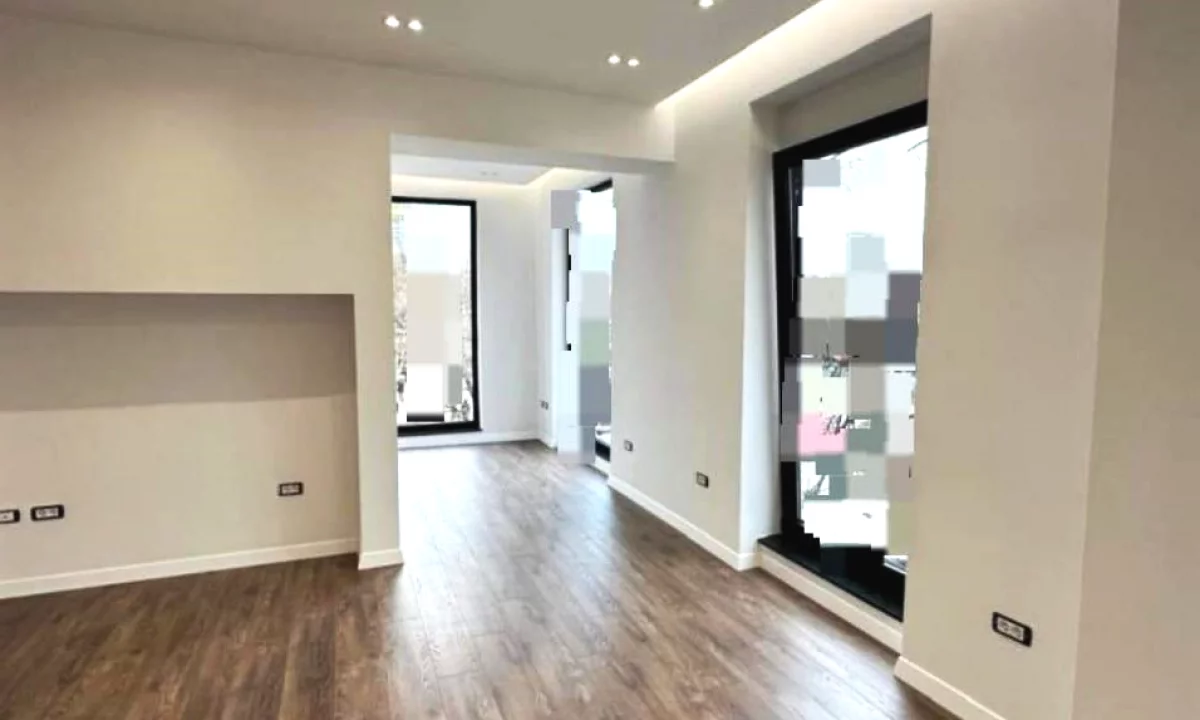 Zyre/Ambient Biznesi Me Qera ne Qender (ID BZ2330) Tirane