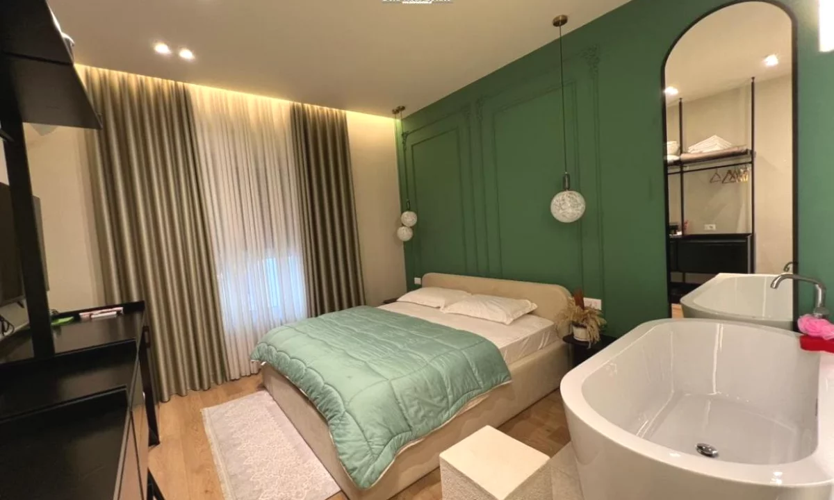 Shtepi me qera Apartament ne Tirane, Garsoniere, Mobilimi E mobiluar, Pagesa 420  Euro.