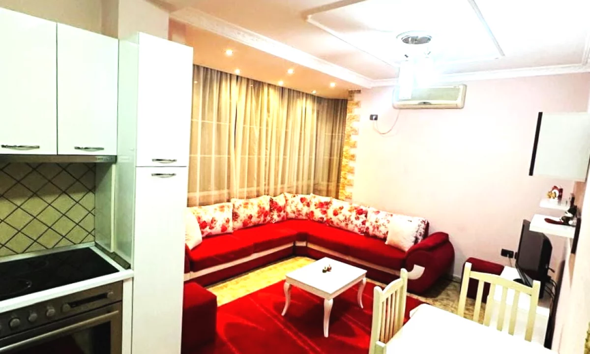 Shtepi me qera Apartament ne Tirane, 2+1, Mobilimi E mobiluar, Pagesa 620  Euro.