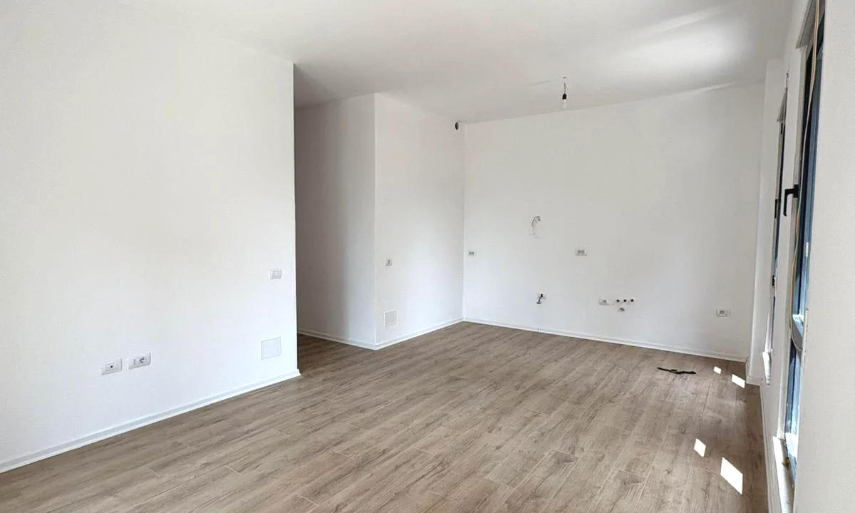 Zyre me qera 2+1 ne Porcelan (ID BZ2689) Tirane