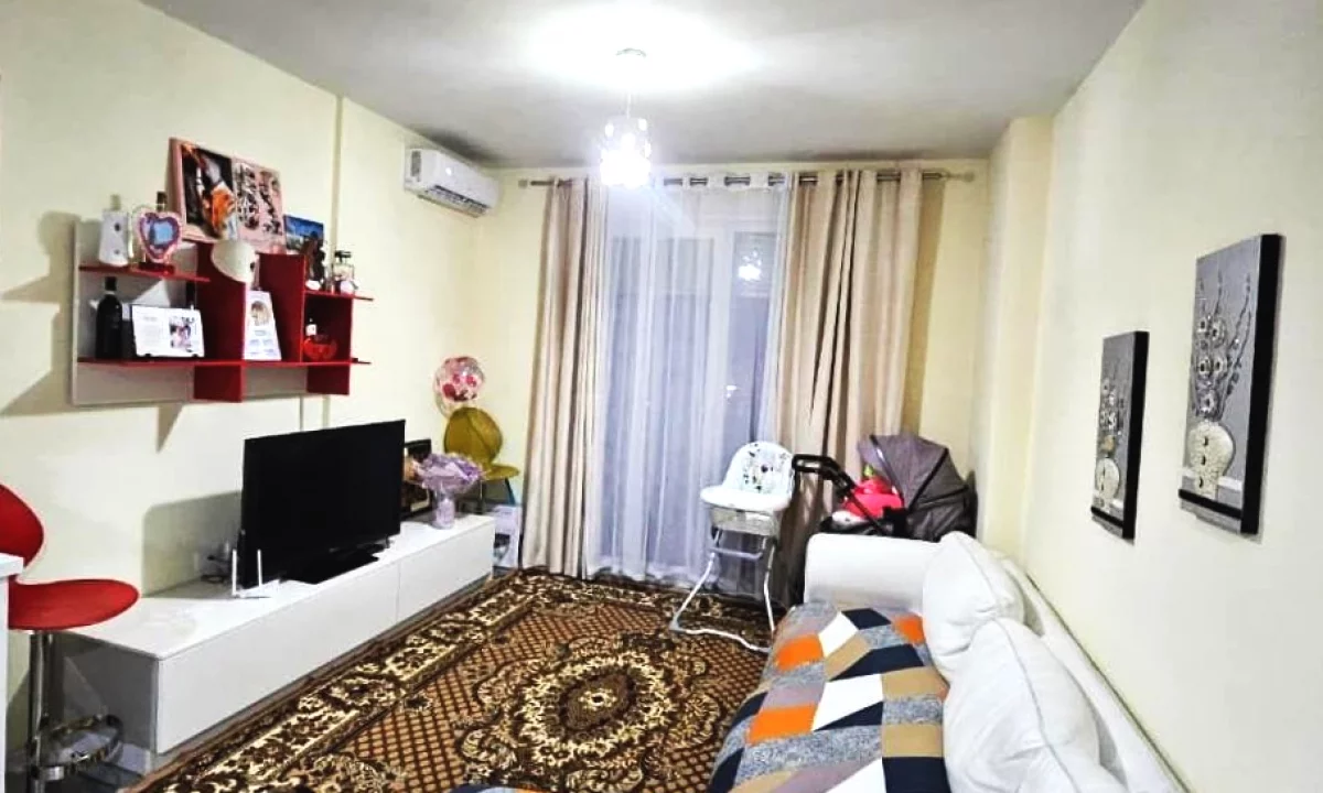 Shtepi me qera Apartament ne Tirane, 1+1, Mobilimi E mobiluar, Pagesa 45,000  Leke.