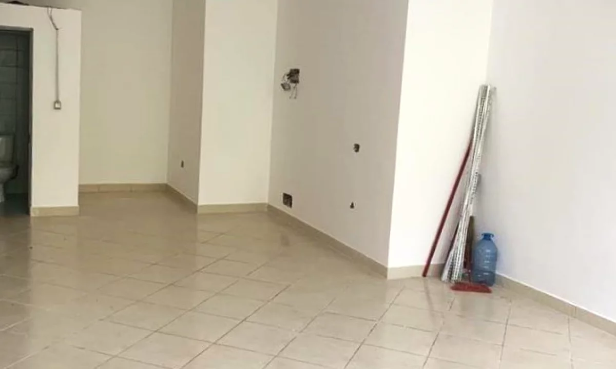 Dyqan Ne Shitje Ne Myslym Shyr (ID BD1164) Tirane