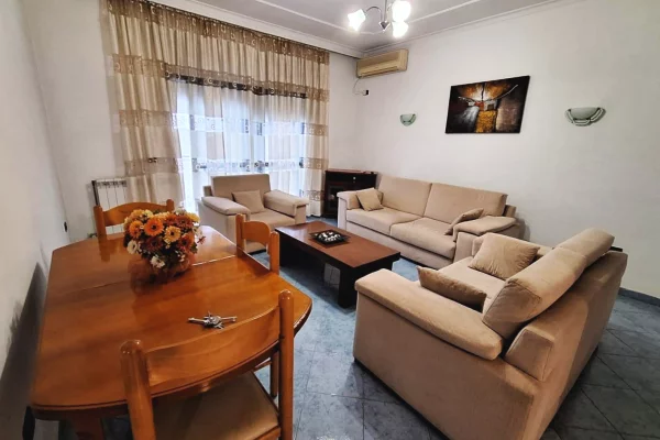 Vile Me Qera 2+1 Tek Bulevardi i Ri (ID BV22352) Tirane