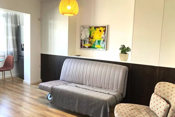 Garsoniere Me Qera Ne Qender (ID BG157) Tirane.