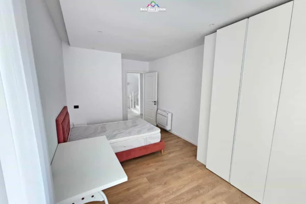 Shtepi me qera Apartament ne Tirane, 5+1, Mobilimi E mobiluar, Pagesa 2,500  Euro.