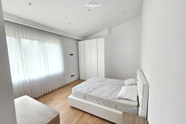 Shtepi me qera Apartament ne Tirane, 5+1, Mobilimi E mobiluar, Pagesa 2,500  Euro.