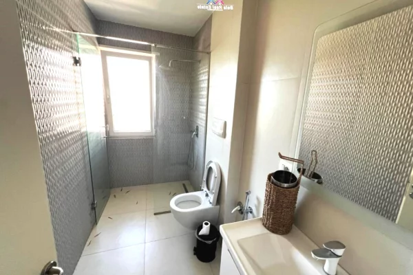 Shtepi me qera 2+1 ne Tirane - 130,000 Leke