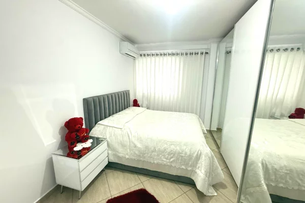 Shtepi me qera Apartament ne Tirane, 2+1, Mobilimi E mobiluar, Pagesa 70,000  Euro.