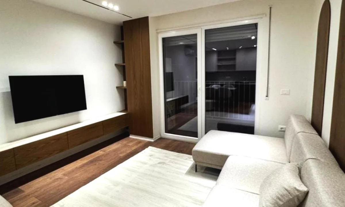 Shtepi me qera Apartament ne Tirane, 1+1, Mobilimi E mobiluar, Pagesa 700  Euro.