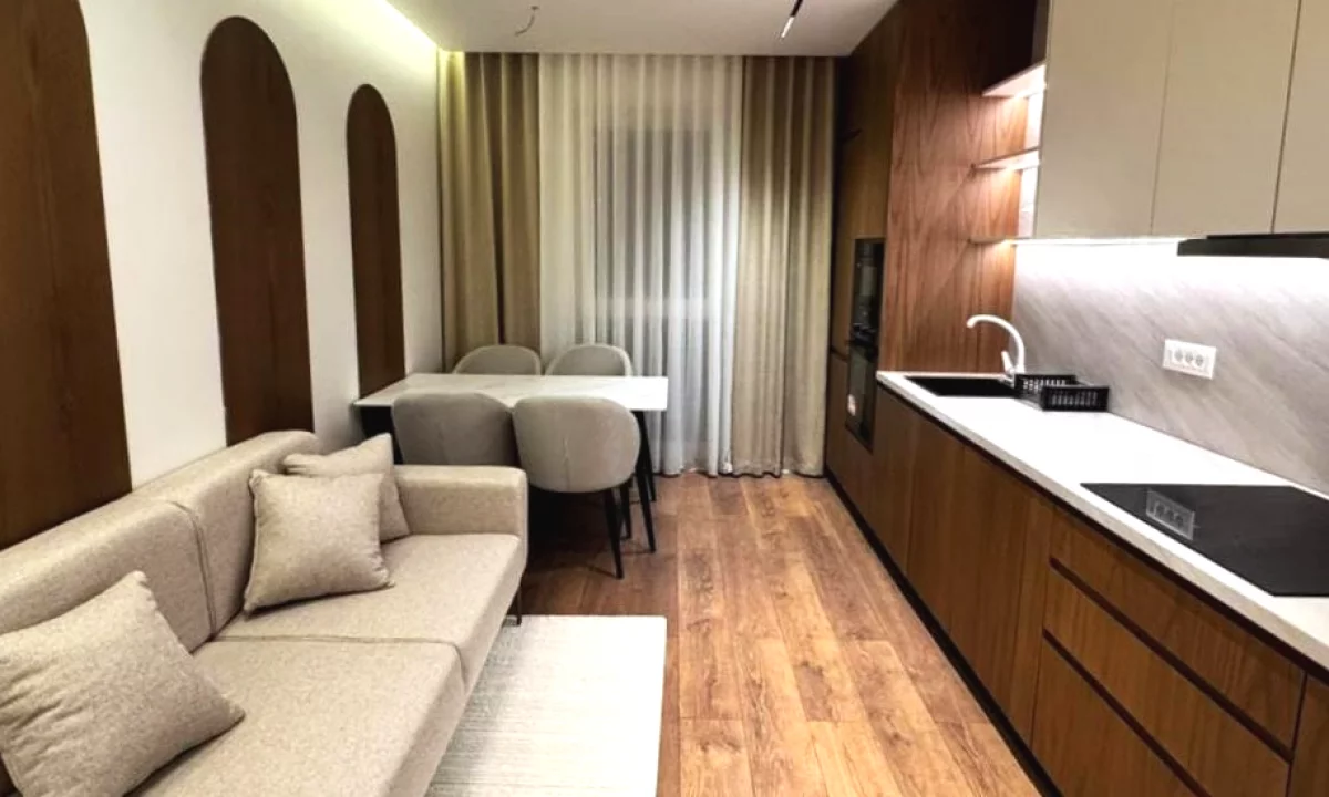Shtepi me qera Apartament ne Tirane, 2+1, Mobilimi E mobiluar, Pagesa 900  Euro.