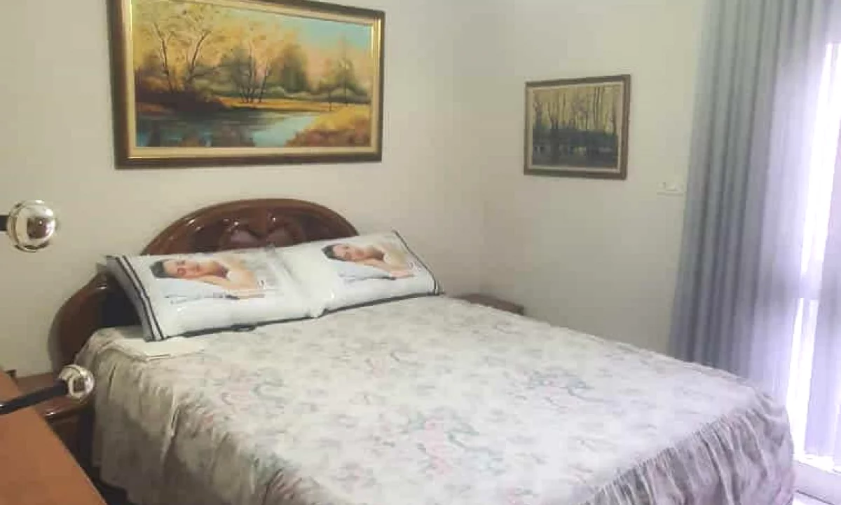 Shtepi me qera Shtepi Private ne Tirane, 2+1, Mobilimi E mobiluar, Pagesa 60,000  Leke.