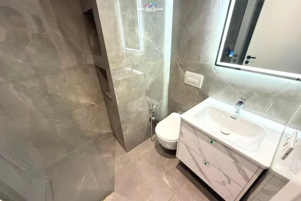 Shtepi me qera Apartament ne Tirane, 2+1, Mobilimi E mobiluar, Pagesa 1,660  Euro.