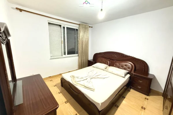 Shtepi me qera Apartament ne Tirane, 1+1, Mobilimi E mobiluar, Pagesa 550  Euro.