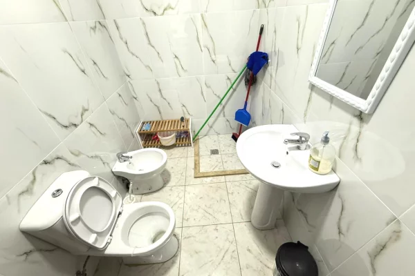 Business Property for Rent 3+1 in Tirana - 1,660 Euro