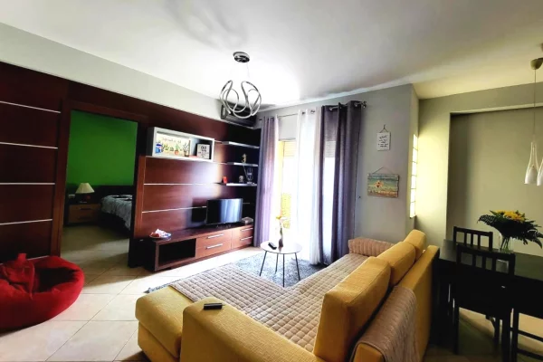 Shtepi me qera 1+1 ne Tirane - 500 Euro