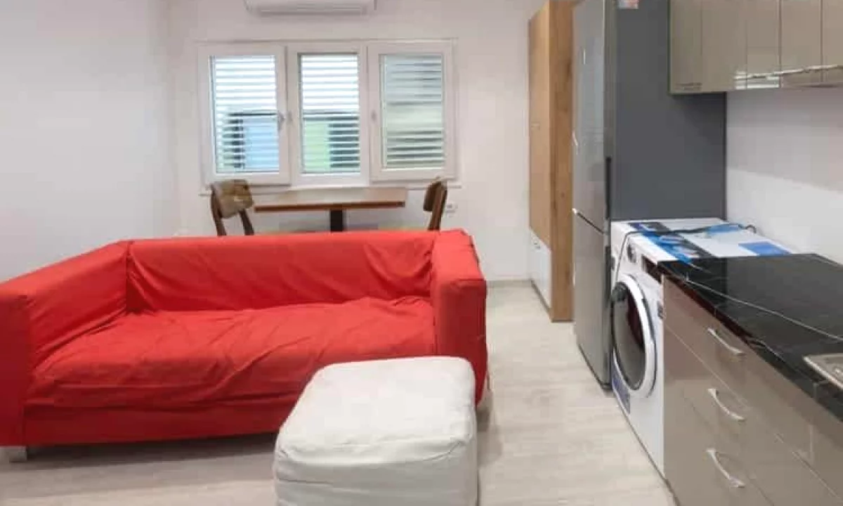 Shtepi me qera Apartament ne Tirane, 2+1, Mobilimi E mobiluar, Pagesa 980  Euro.