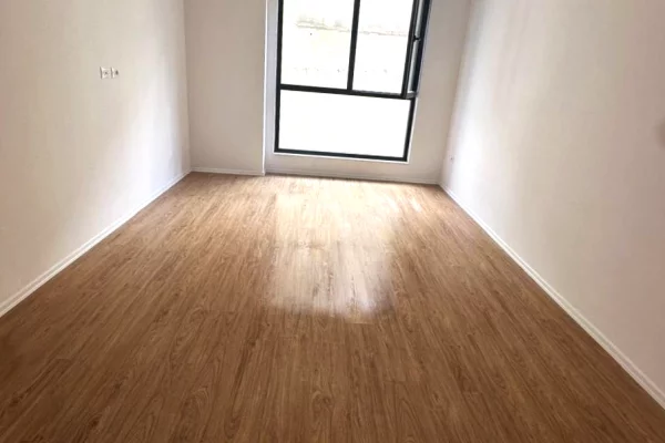 Ambient biznesi me qera 3+1 ne Tirane - 550 Euro