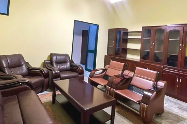 Zyre Me Qera Tek Rruga e Bogdaneve ( ID BZ2810) Tirane