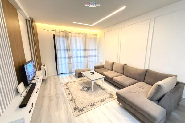 Shtepi me qera 2+1 ne Tirane - 750 Euro