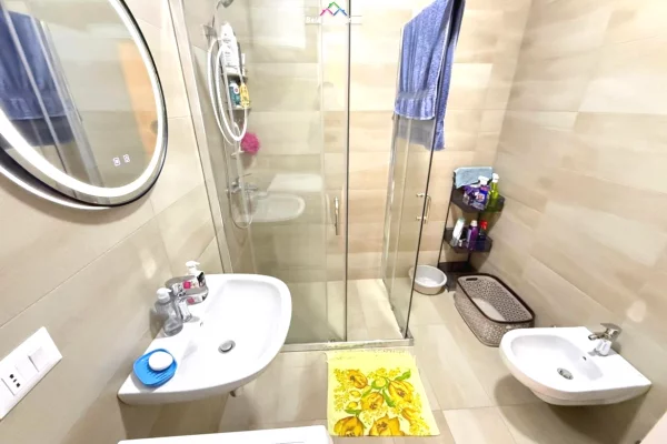 Appartamento in affitto a Tirana 2+1, Arredato