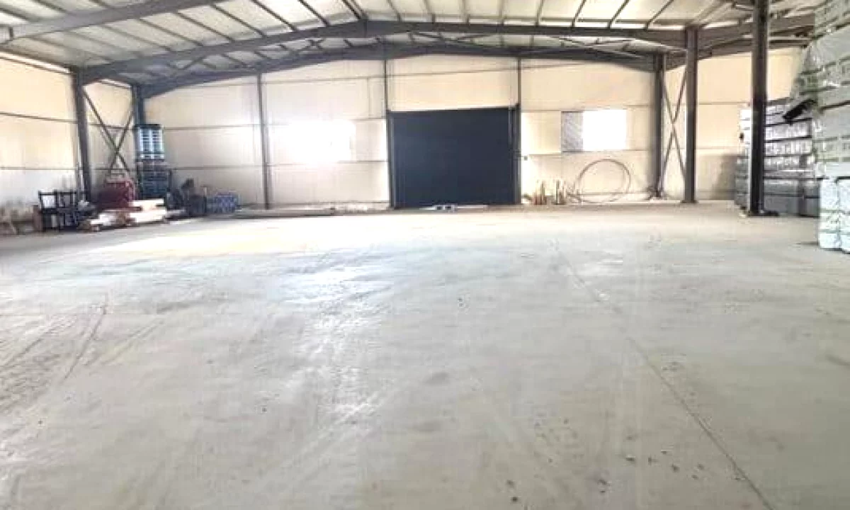 Magazine Me Qera Ne Durres (ID BM289) Durres