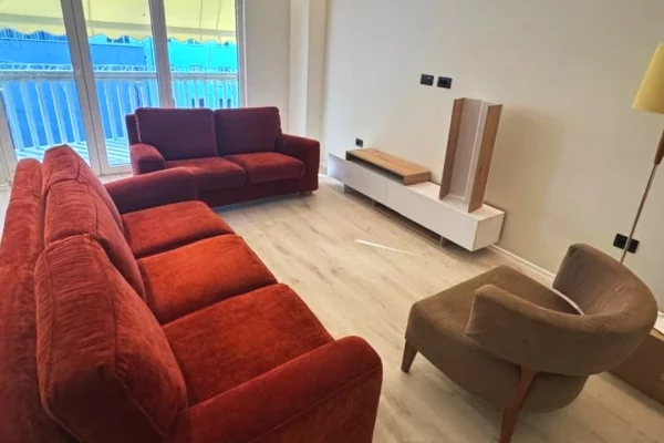 Shtepi me qera 1+1 ne Tirane - 850 Euro