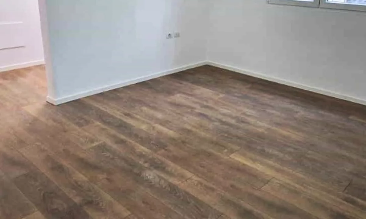 Shtepi ne shitje Apartament ne Tirane, 1+1, Mobilimi Bosh, pa mobiluar, Pagesa 137,000  Euro.