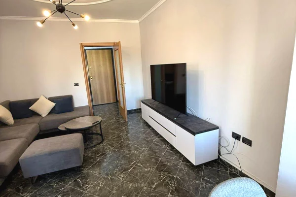 Apartament Me Qera 2+1+2 Tek Rruga e Elbasanit (ID B2201725) Tirane