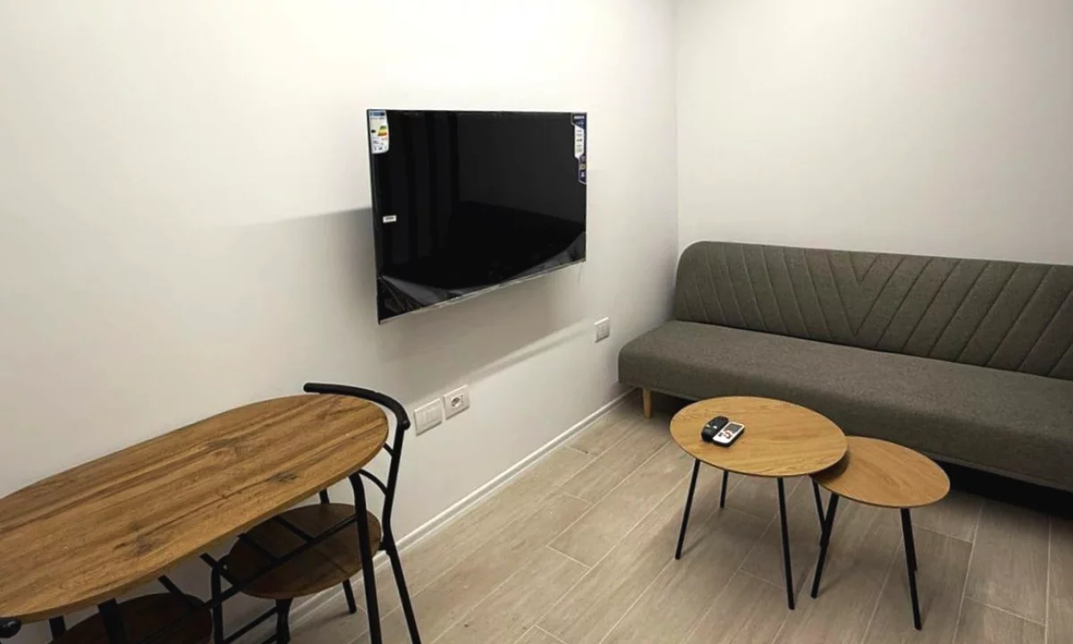 Shtepi me qera Apartament ne Tirane, Garsoniere, Mobilimi E mobiluar, Pagesa 40,000  Leke.