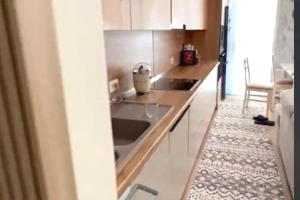 Shtepi me qera Apartament ne Tirane, 2+1, Mobilimi E mobiluar, Pagesa 830  Euro.
