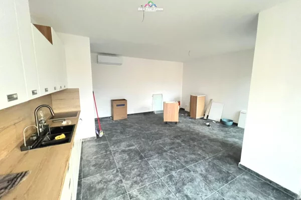 Zyre Me Qera 2+1 Tek Zogu i Zi (ID BZ2728) Tirane