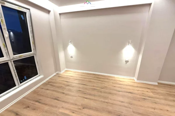 Zyre Me Qera 2+1 Tek Komuna e Parisit (ID BZ2814) Tirane