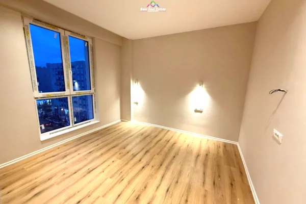 Ambient biznesi me qera 3+1 ne Tirane - 700 Leke