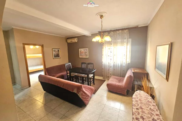 Apartament Ne shitje 2+1 Tek Bulevardi Zogu i Pare ( ID B121208) Tirane