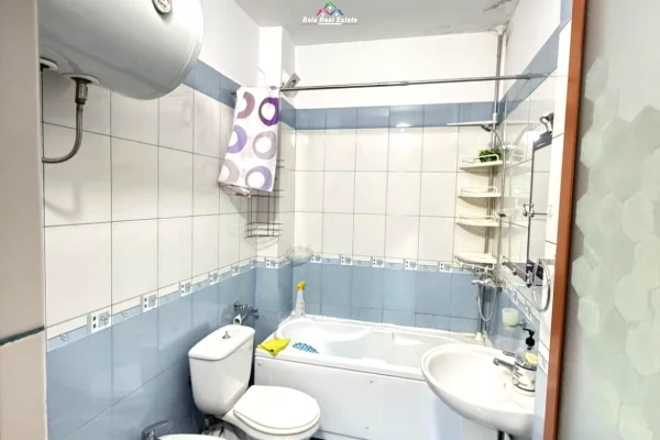 Appartamento in affitto a Tirana 2+1, Vuoto