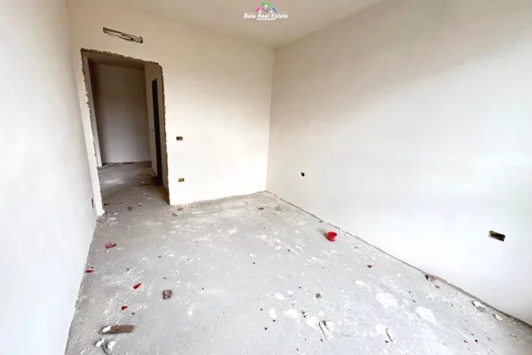 Apartment for sale in Tirana 1+1, Emty