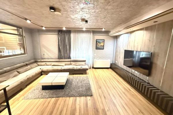 Apartament me qera 2+1 ne Myslym Shyr (ID B220141) Tirane