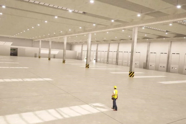 Ambient biznesi me qera 4+1 ne Tirane - 2,500 Euro